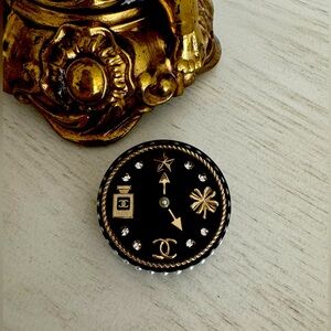 Chanel brooches or pin